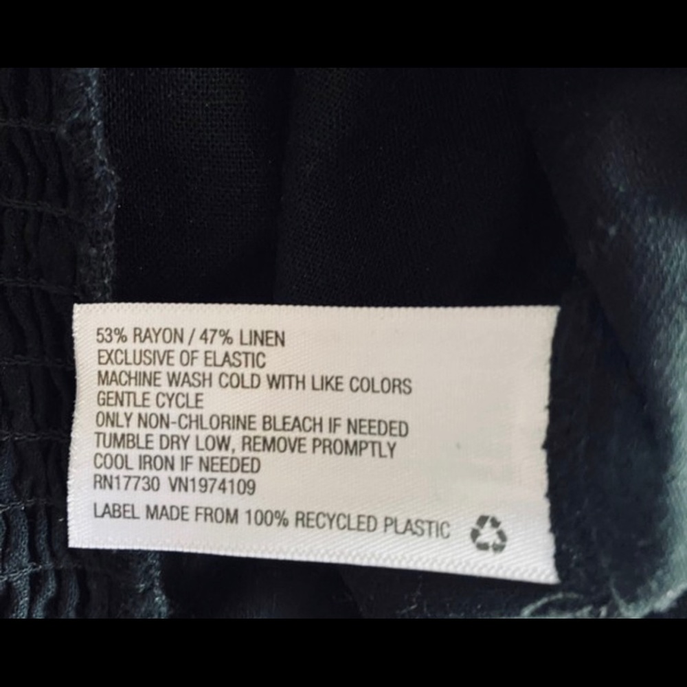 Drawstring Crop Top - Picture 5 of 5